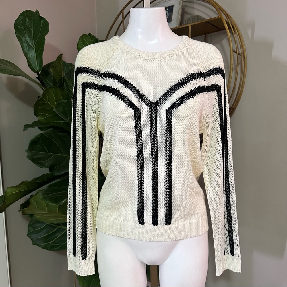 TOWNSEN - NWOT Open back sweater